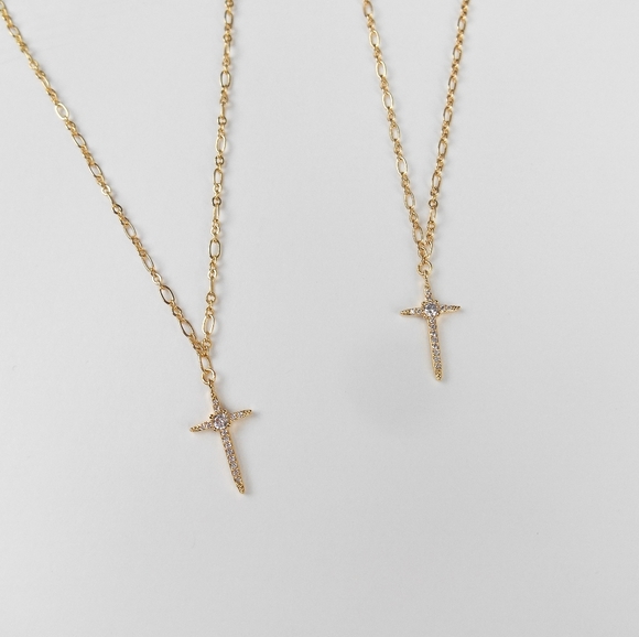 Gold Cross Pendant Necklace - Picture 5 of 6
